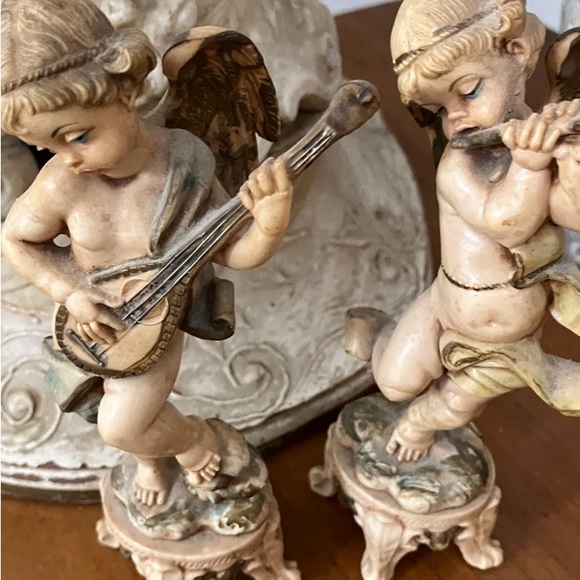 Pair of angels - - Picture 2 of 7